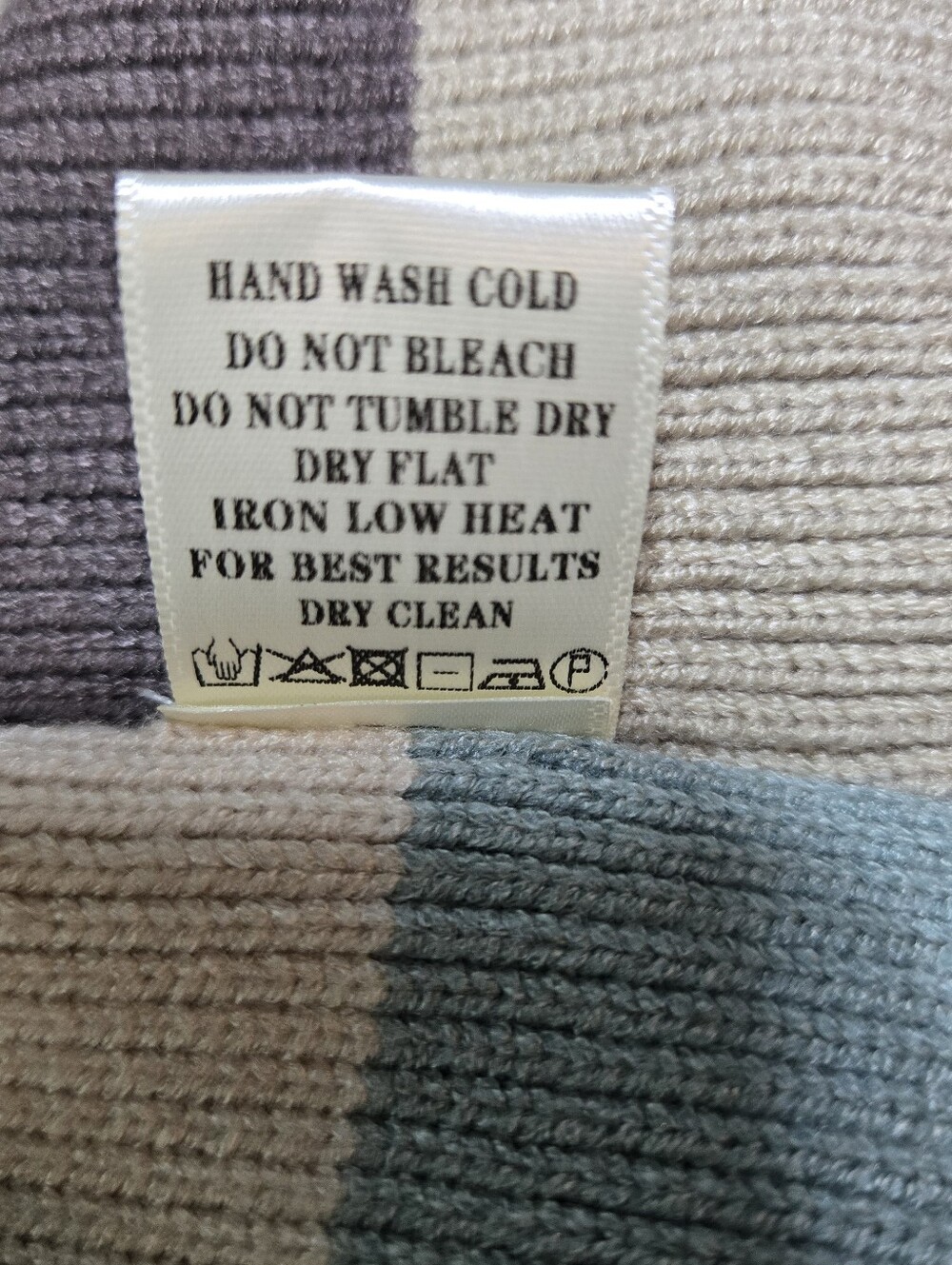 New In Women Size L Quality Sweater, Multi Coordinaring Stripes & Raw Finish Hem - Picture 13 of 14